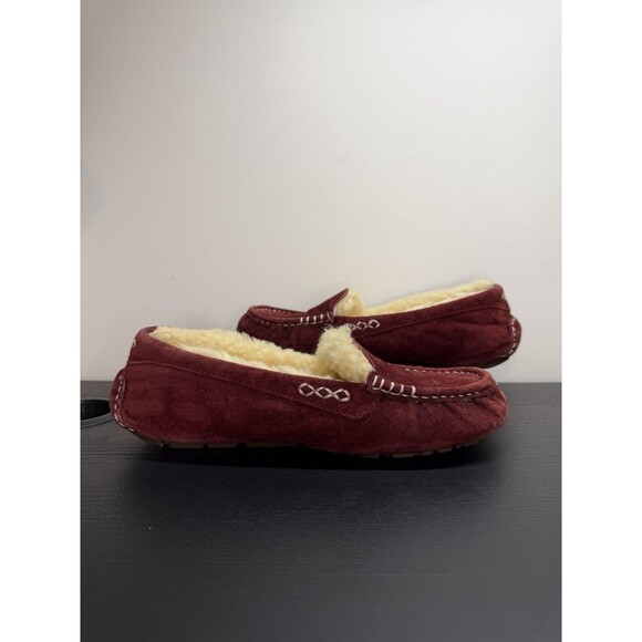 Women's 6 M Ugg Ansley 3312 Burgundy Suede Leather Slippers Moccasins Fur Lined - Picture 2 of 16